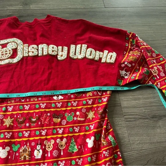 Disney x Spirit Jersey Disney Parks Christmas Holiday Snacks Adult Size XS Shirt - Picture 4 of 6
